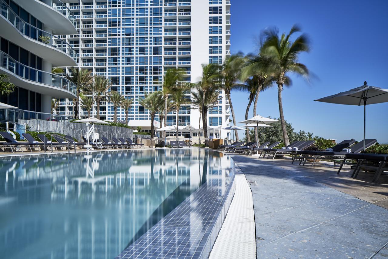 Carillon Miami Wellness Resort Miami Beach Exterior photo